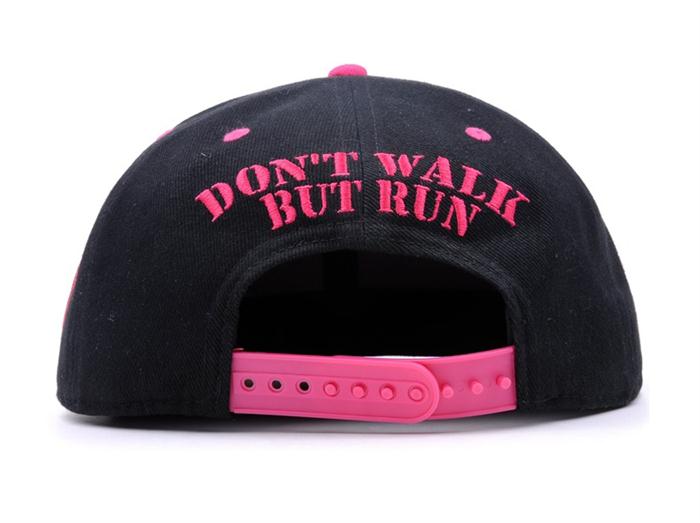 Good quality cheap price 3D embroidery snapback caps
