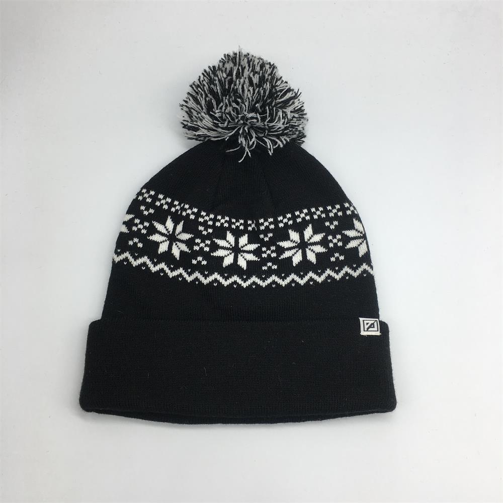 Jacquard Beanie hat woven patch logo