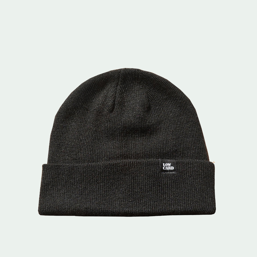 Hot sell promotion customize 100% acrylic winter beanie,knitted hats with woven label logo